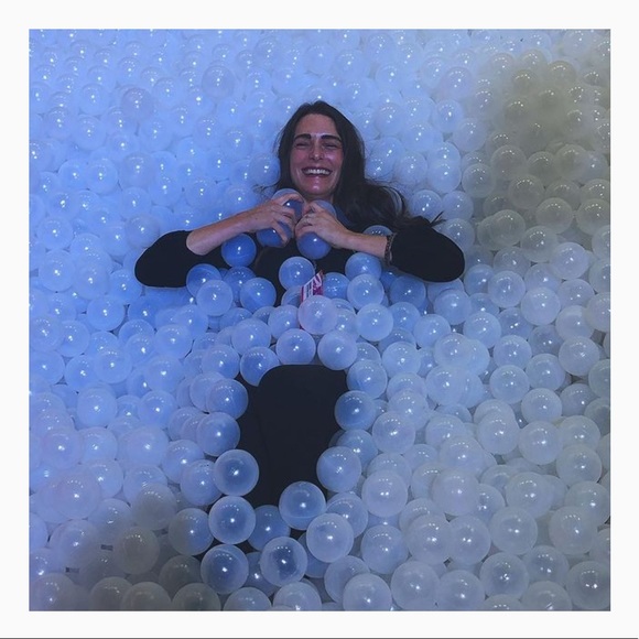 Meet your Posher, Kristen - Picture 3 of 5